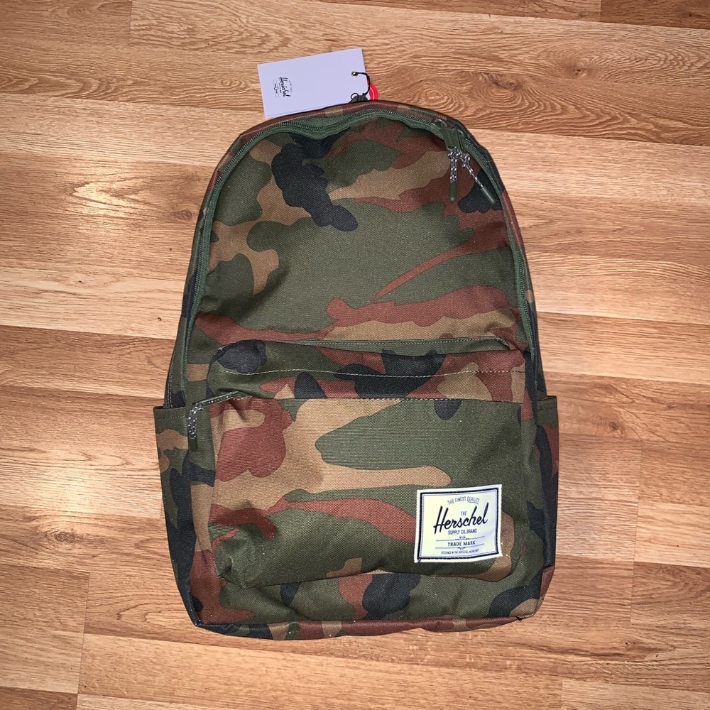 Herschel Supply Co. Camo Classic XL Backpack - Picture 2 of 8